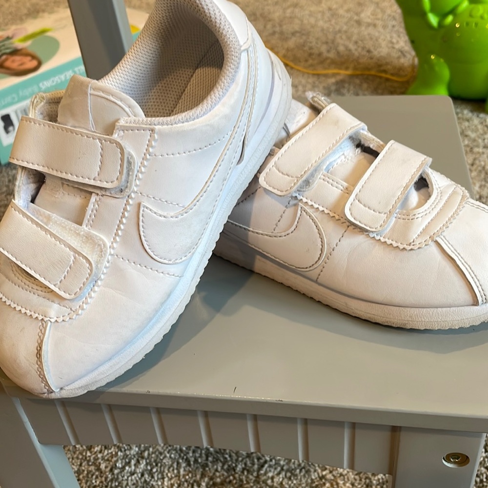 Girls Nike tennis shoes size 12